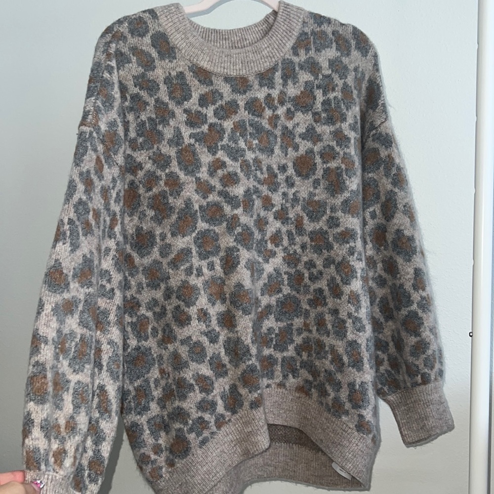 Sweater new like 95%